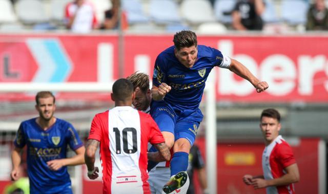 的欢呼声达 的欢呼声达